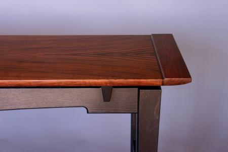 Mazama Table