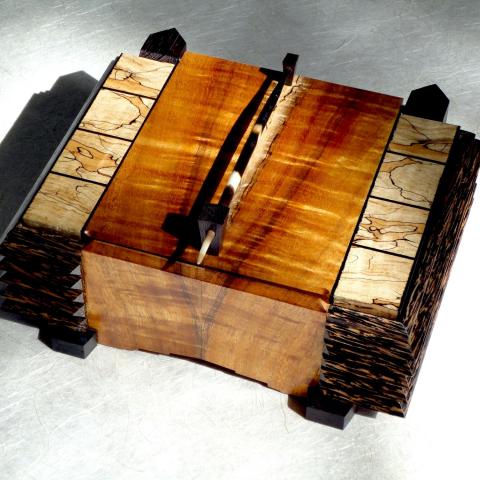 Box #30 -Decoluxe