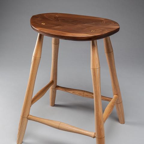 Peapod stool