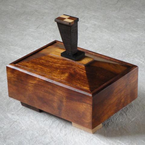 Quirk Box