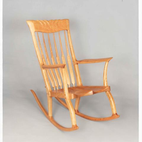 Collar Crest Rocker