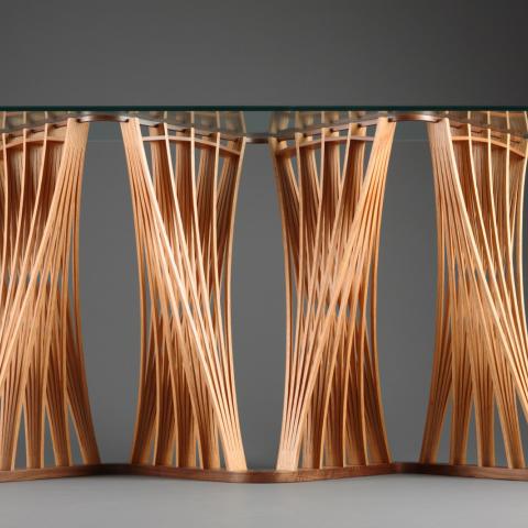 Parabola hall table